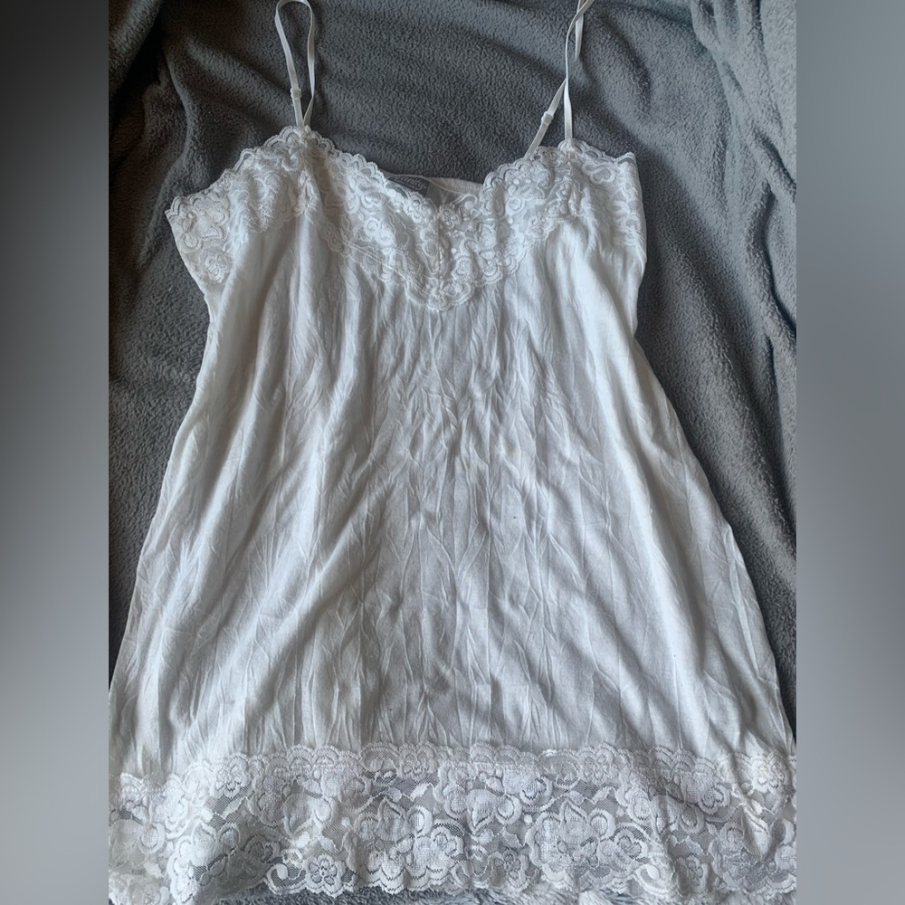 See-through flowery white tank top. Size XL